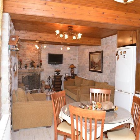 The Love Holiday House Tris Elies Екстер'єр фото