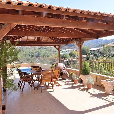 The Love Holiday House Tris Elies Екстер'єр фото