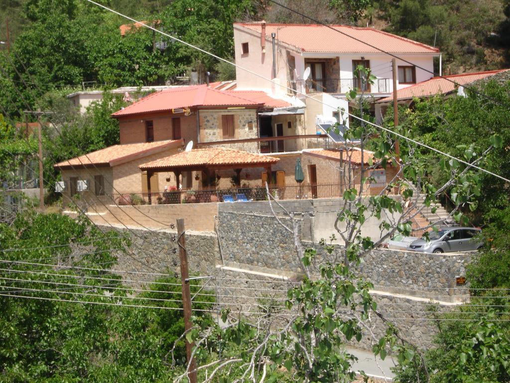 The Love Holiday House Tris Elies Екстер'єр фото