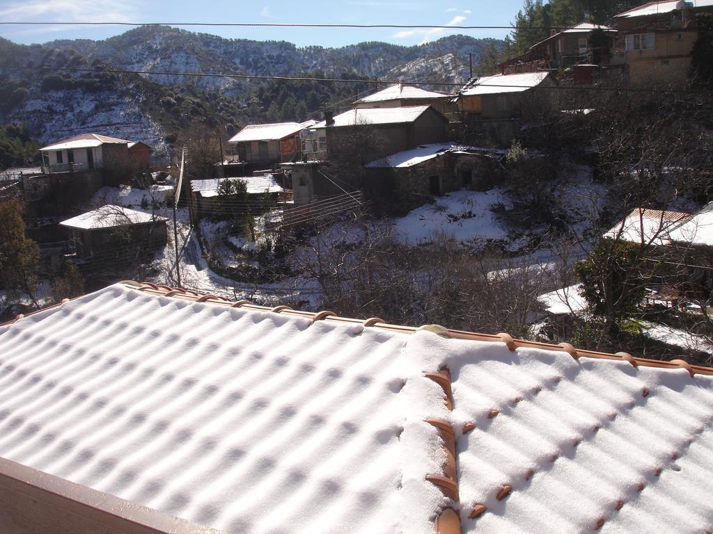 The Love Holiday House Tris Elies Екстер'єр фото