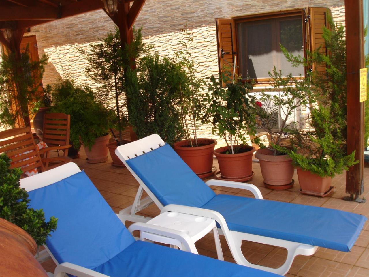 The Love Holiday House Tris Elies Екстер'єр фото