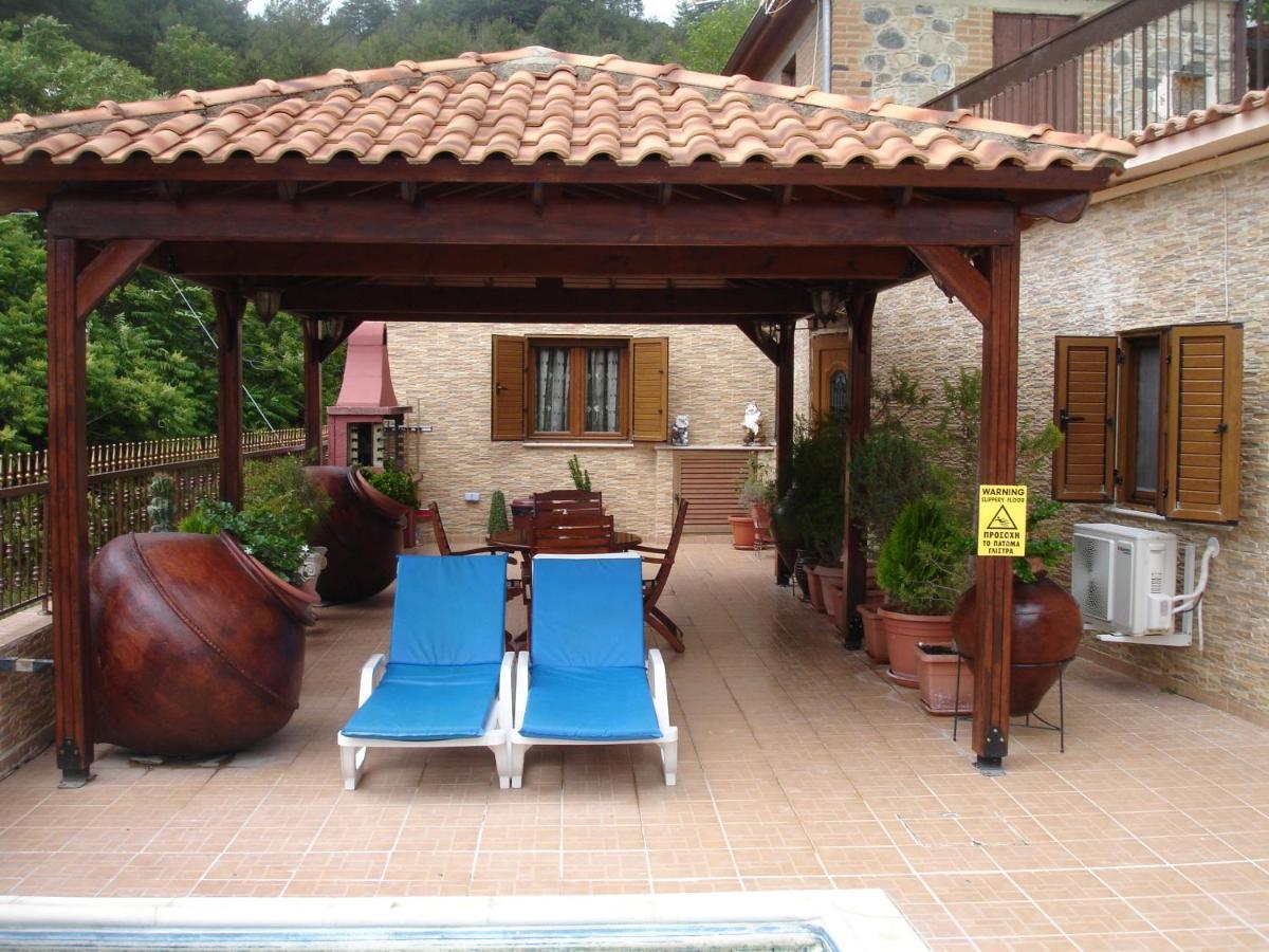The Love Holiday House Tris Elies Екстер'єр фото